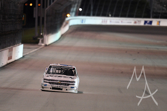AUTO: JUN 22 NASCAR Gander Outdoors Truck Series - CarShield 200 presented by CK Power