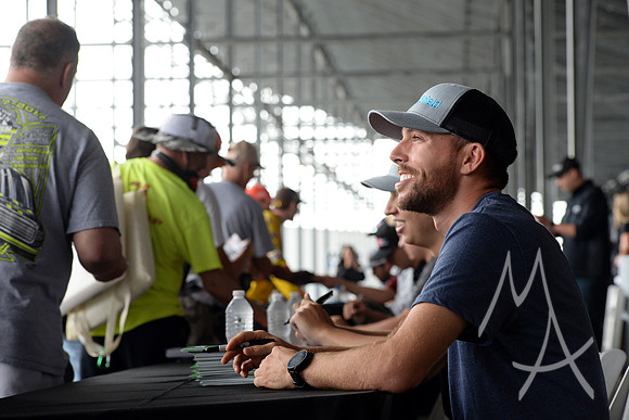 AUTO: JUN 22 NASCAR Gander Outdoors Truck Series - CarShield 200 presented by CK Power