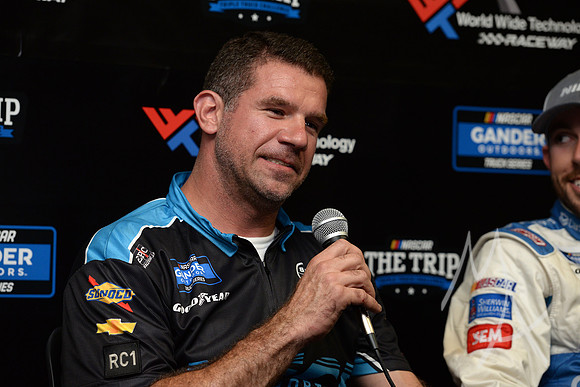 AUTO: JUN 22 NASCAR Gander Outdoors Truck Series - CarShield 200 presented by CK Power