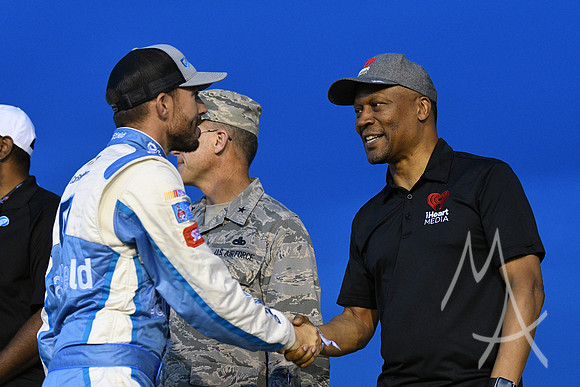 AUTO: JUN 22 NASCAR Gander Outdoors Truck Series - CarShield 200 presented by CK Power