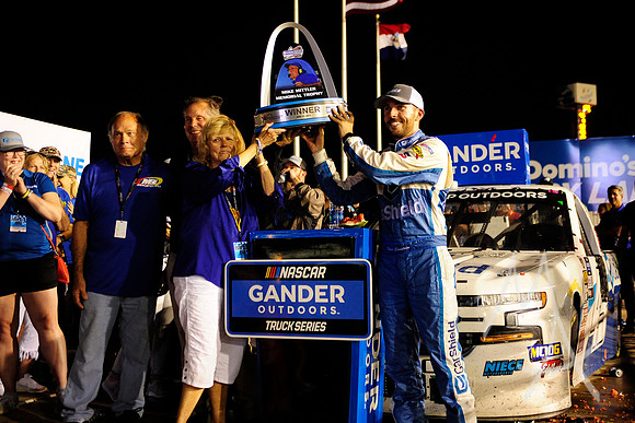 AUTO: JUN 22 NASCAR Gander Outdoors Truck Series - CarShield 200 presented by CK Power