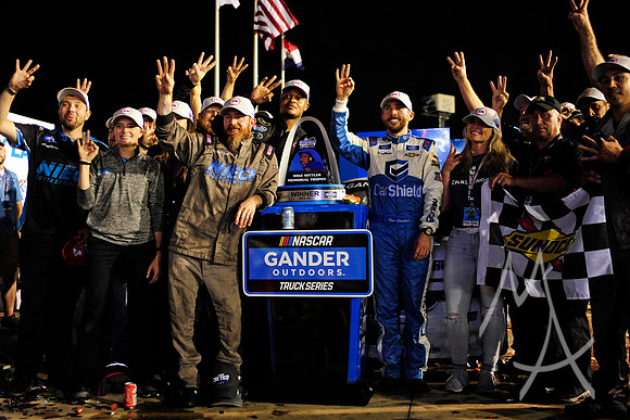 AUTO: JUN 22 NASCAR Gander Outdoors Truck Series - CarShield 200 presented by CK Power