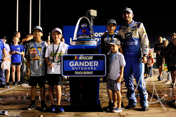 AUTO: JUN 22 NASCAR Gander Outdoors Truck Series - CarShield 200 presented by CK Power