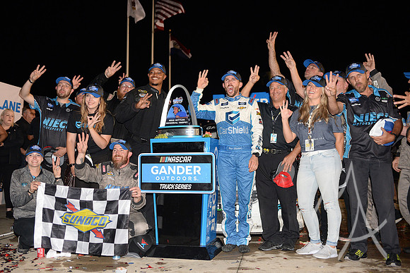 AUTO: JUN 22 NASCAR Gander Outdoors Truck Series - CarShield 200 presented by CK Power