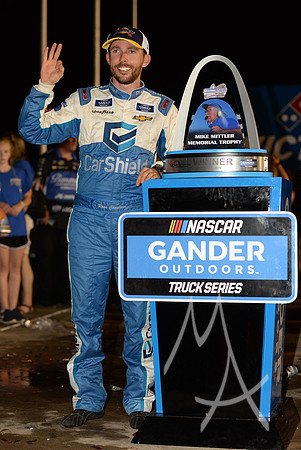 AUTO: JUN 22 NASCAR Gander Outdoors Truck Series - CarShield 200 presented by CK Power