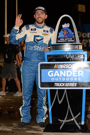 AUTO: JUN 22 NASCAR Gander Outdoors Truck Series - CarShield 200 presented by CK Power