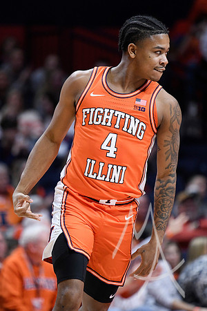 COLLEGE BASKETBALL: JAN 02 Northwestern at Illinois