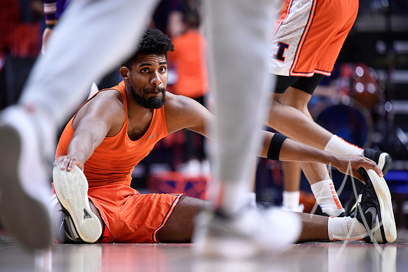 COLLEGE BASKETBALL: JAN 02 Northwestern at Illinois