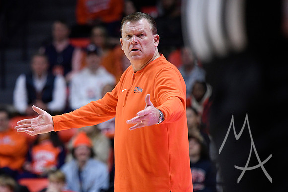 COLLEGE BASKETBALL: JAN 02 Northwestern at Illinois