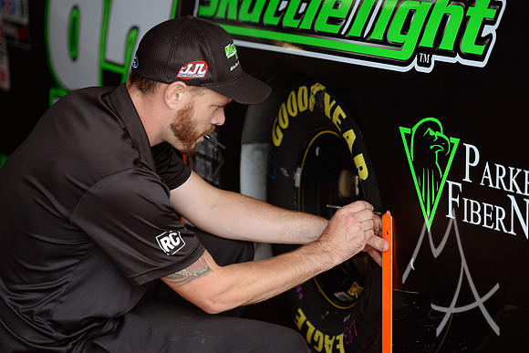 AUTO: JUN 22 NASCAR Gander Outdoors Truck Series - CarShield 200 presented by CK Power