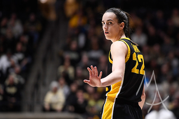 COLLEGE BASKETBALL: JAN 10 Women's - Iowa at Purdue