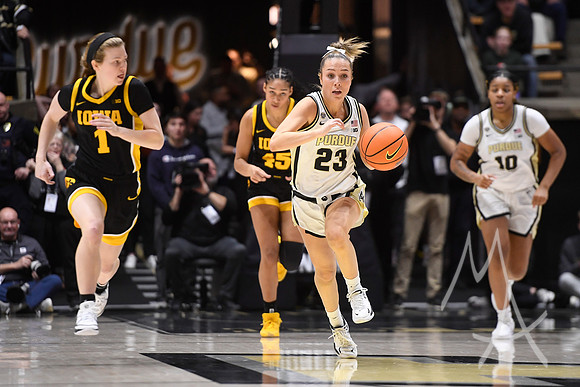 COLLEGE BASKETBALL: JAN 10 Women's - Iowa at Purdue