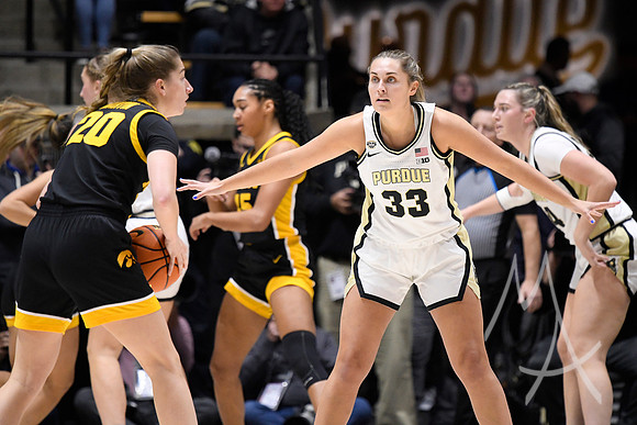 COLLEGE BASKETBALL: JAN 10 Women's - Iowa at Purdue