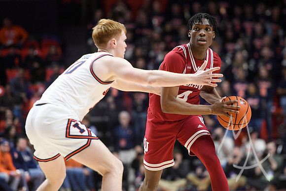 COLLEGE BASKETBALL: JAN 27 Indiana at Illinois
