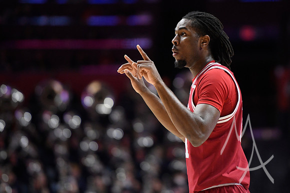 COLLEGE BASKETBALL: JAN 27 Indiana at Illinois