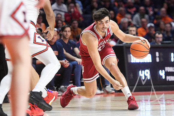 COLLEGE BASKETBALL: JAN 27 Indiana at Illinois