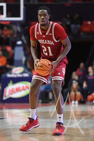 COLLEGE BASKETBALL: JAN 27 Indiana at Illinois