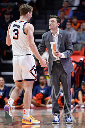 COLLEGE BASKETBALL: JAN 27 Indiana at Illinois