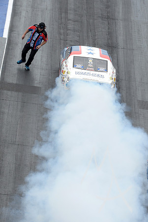AUTO: SEP 28 NHRA Mellow Yellow Drag Racing Series - AAA Midwest Nationals