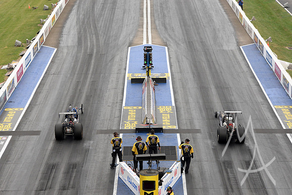 AUTO: SEP 28 NHRA Mellow Yellow Drag Racing Series - AAA Midwest Nationals