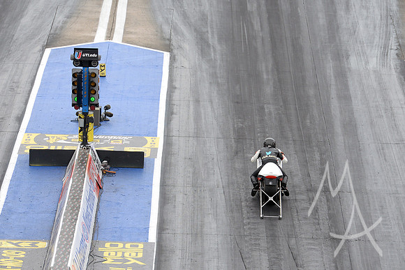 AUTO: SEP 28 NHRA Mellow Yellow Drag Racing Series - AAA Midwest Nationals