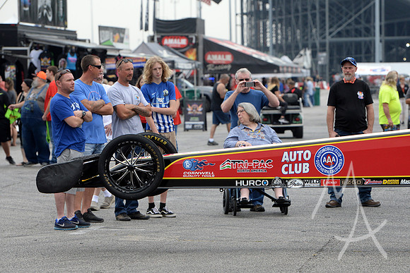 AUTO: SEP 28 NHRA Mellow Yellow Drag Racing Series - AAA Midwest Nationals