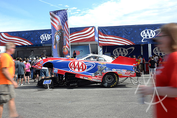 AUTO: SEP 28 NHRA Mellow Yellow Drag Racing Series - AAA Midwest Nationals