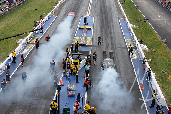 AUTO: SEP 28 NHRA Mellow Yellow Drag Racing Series - AAA Midwest Nationals