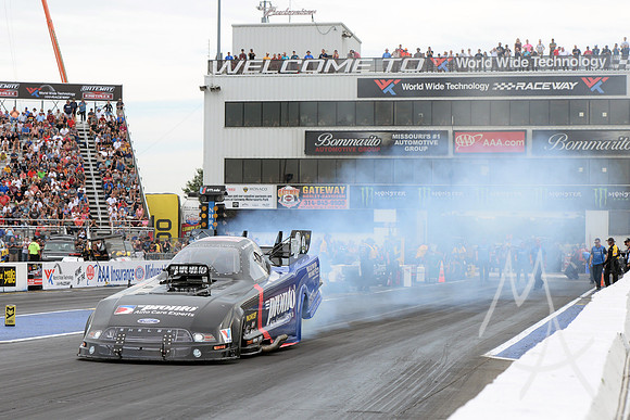 AUTO: SEP 28 NHRA Mellow Yellow Drag Racing Series - AAA Midwest Nationals