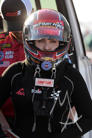 AUTO: SEP 27 NHRA Mellow Yellow Drag Racing Series - AAA Midwest Nationals