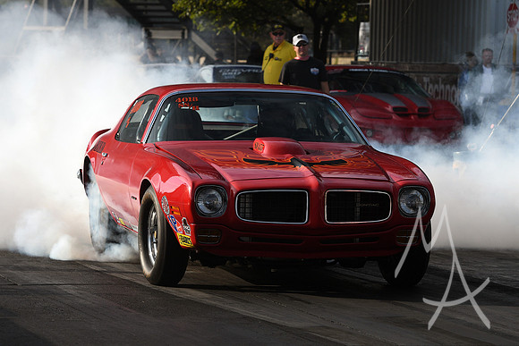 AUTO: SEP 27 NHRA Mellow Yellow Drag Racing Series - AAA Midwest Nationals
