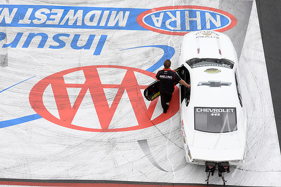 AUTO: SEP 28 NHRA Mellow Yellow Drag Racing Series - AAA Midwest Nationals