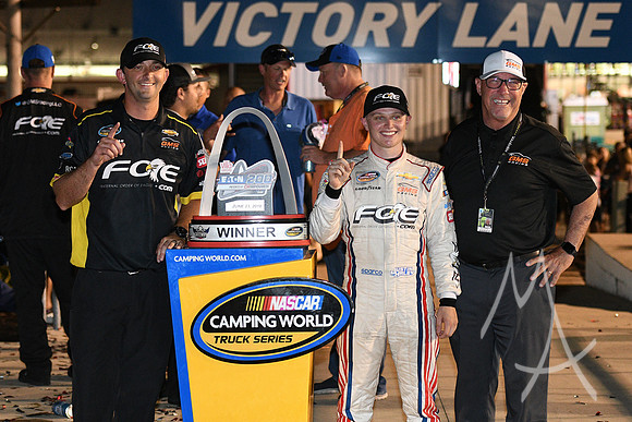 AUTO: JUN 23 NASCAR Camping World Truck Series - Eaton 200 presented by CK Power