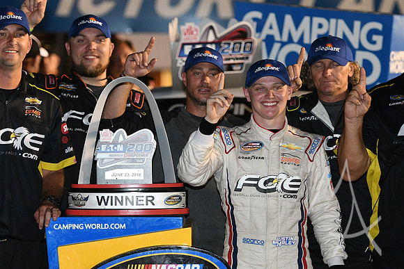 AUTO: JUN 23 NASCAR Camping World Truck Series - Eaton 200 presented by CK Power