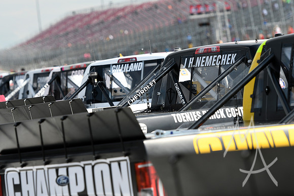 AUTO: JUN 23 NASCAR Camping World Truck Series - Eaton 200 presented by CK Power