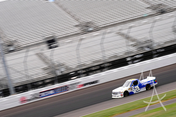 AUTO: JUN 23 NASCAR Camping World Truck Series - Eaton 200 presented by CK Power
