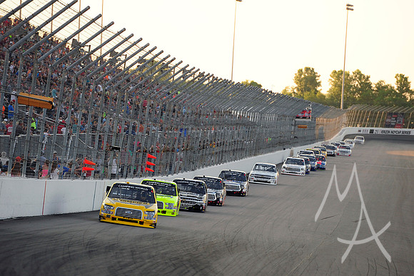 AUTO: JUN 23 NASCAR Camping World Truck Series - Eaton 200 presented by CK Power