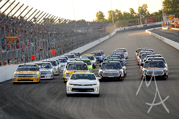 AUTO: JUN 23 NASCAR Camping World Truck Series - Eaton 200 presented by CK Power