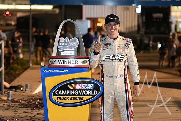 AUTO: JUN 23 NASCAR Camping World Truck Series - Eaton 200 presented by CK Power