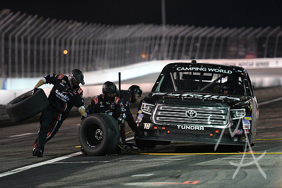 AUTO: JUN 23 NASCAR Camping World Truck Series - Eaton 200 presented by CK Power