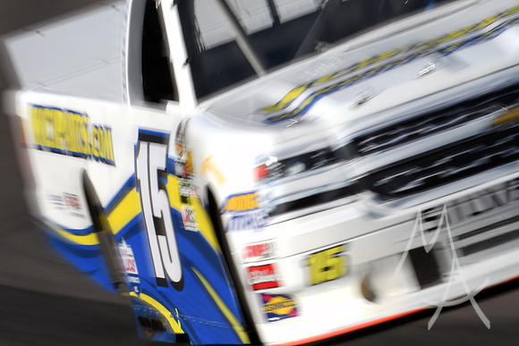 AUTO: JUN 22 NASCAR Camping World Truck Series - Eaton 200 presented by CK Power