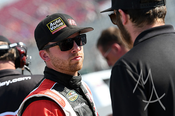 AUTO: JUN 23 NASCAR Camping World Truck Series - Eaton 200 presented by CK Power