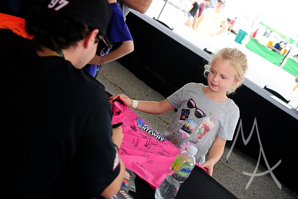 AUTO: JUN 23 NASCAR Camping World Truck Series - Eaton 200 presented by CK Power
