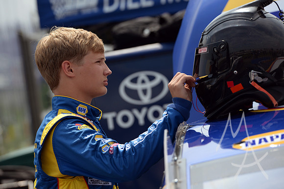 AUTO: AUG 23 K & N Pro Series - Gateway Classic 150 presented by the West Coast Stock Car Hall of Fame