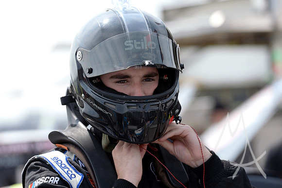 AUTO: AUG 23 K & N Pro Series - Gateway Classic 150 presented by the West Coast Stock Car Hall of Fame