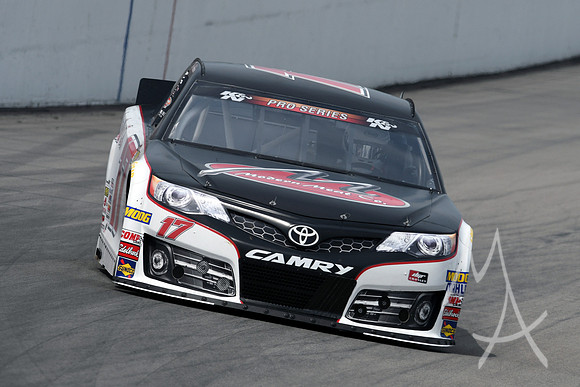 AUTO: AUG 23 K & N Pro Series - Gateway Classic 150 presented by the West Coast Stock Car Hall of Fame