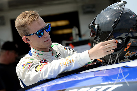 AUTO: AUG 23 K & N Pro Series - Gateway Classic 150 presented by the West Coast Stock Car Hall of Fame