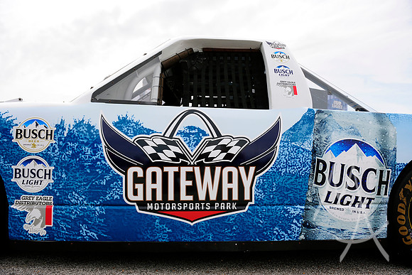 AUTO: JUN 17 NASCAR Camping World Truck Series - Drivin' for Linemen 200