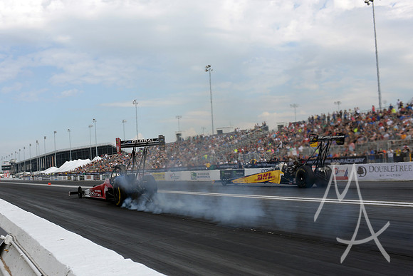 AUTO: SEP 29 NHRA Mellow Yellow Drag Racing Series - AAA Midwest Nationals
