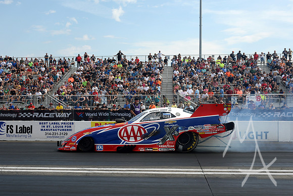 AUTO: SEP 29 NHRA Mellow Yellow Drag Racing Series - AAA Midwest Nationals